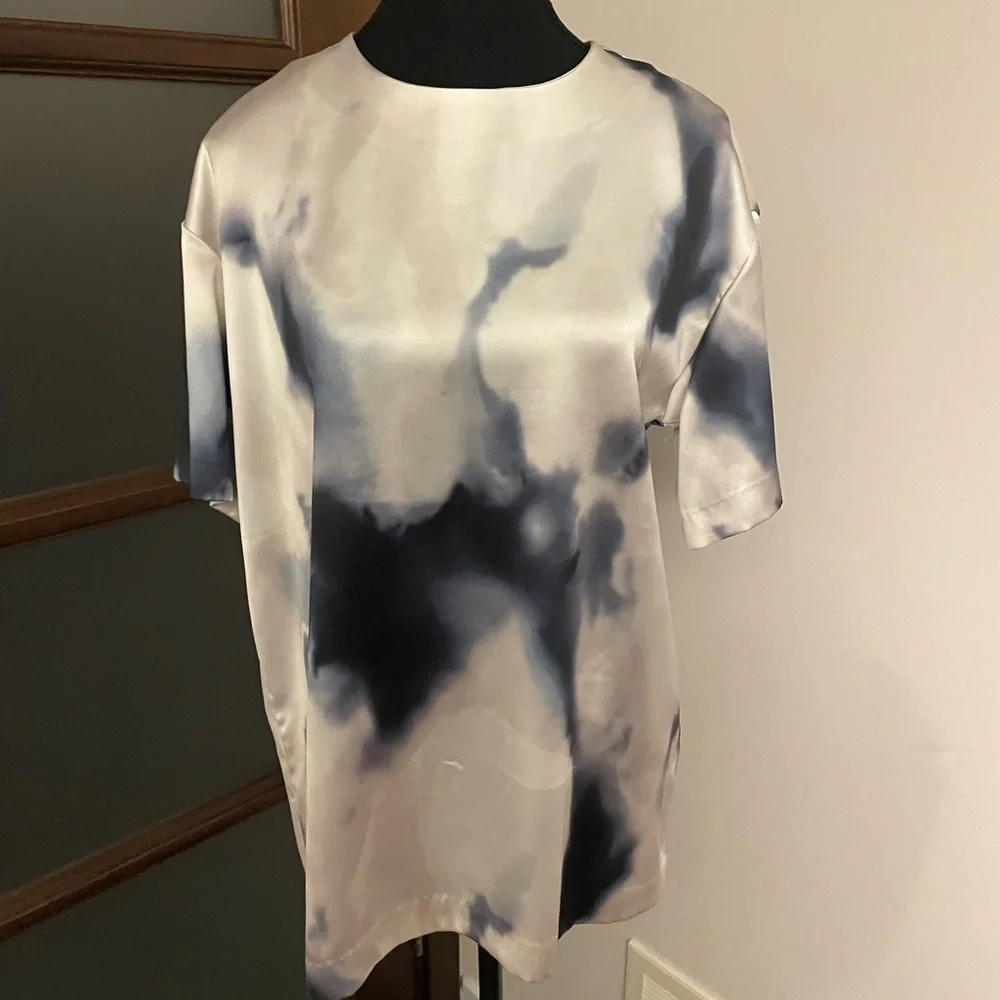H&M Blue and White Tie-Dye Blouse - Picture 2 of 7
